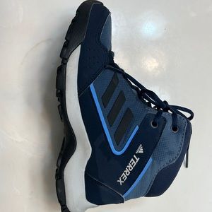 Adidas boys Terrex hiking boots